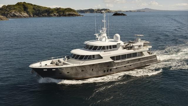 【希少】BLACK PEARL PROTO+ 14-15 SL 155 Black Pearl yacht (Diverse Projects, 31.5m, 2011)